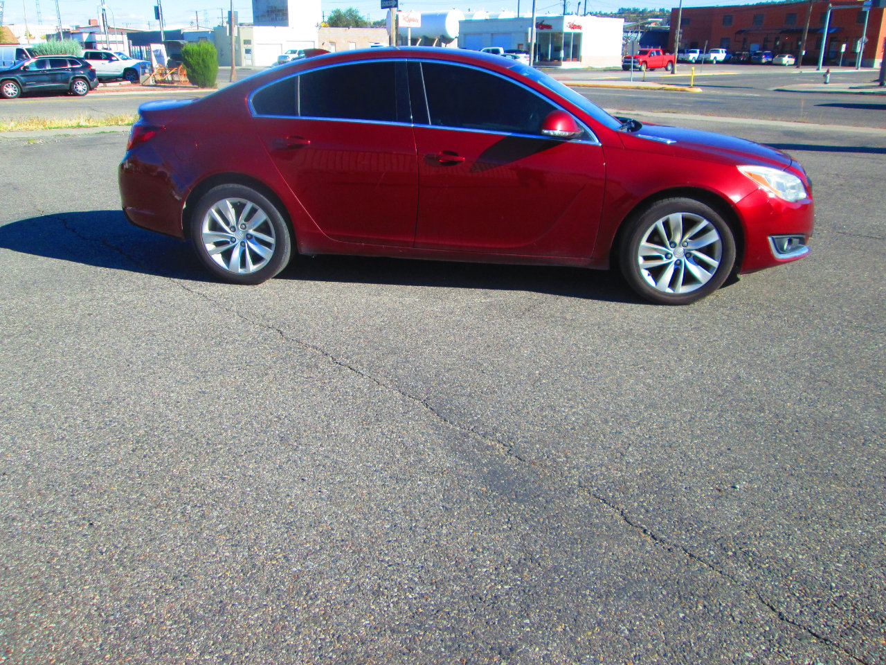 Used 2016 Buick Regal AWD image 2