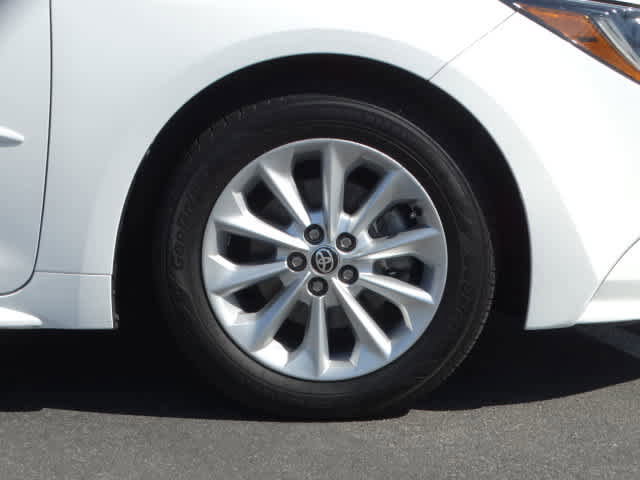 Used 2021 Toyota Corolla XLE image 8