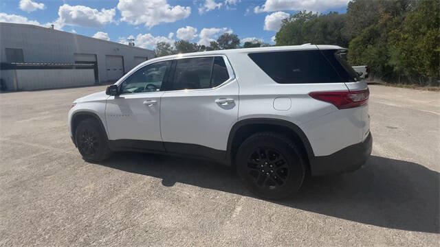 Used 2021 Chevrolet Traverse LS FWD image 6
