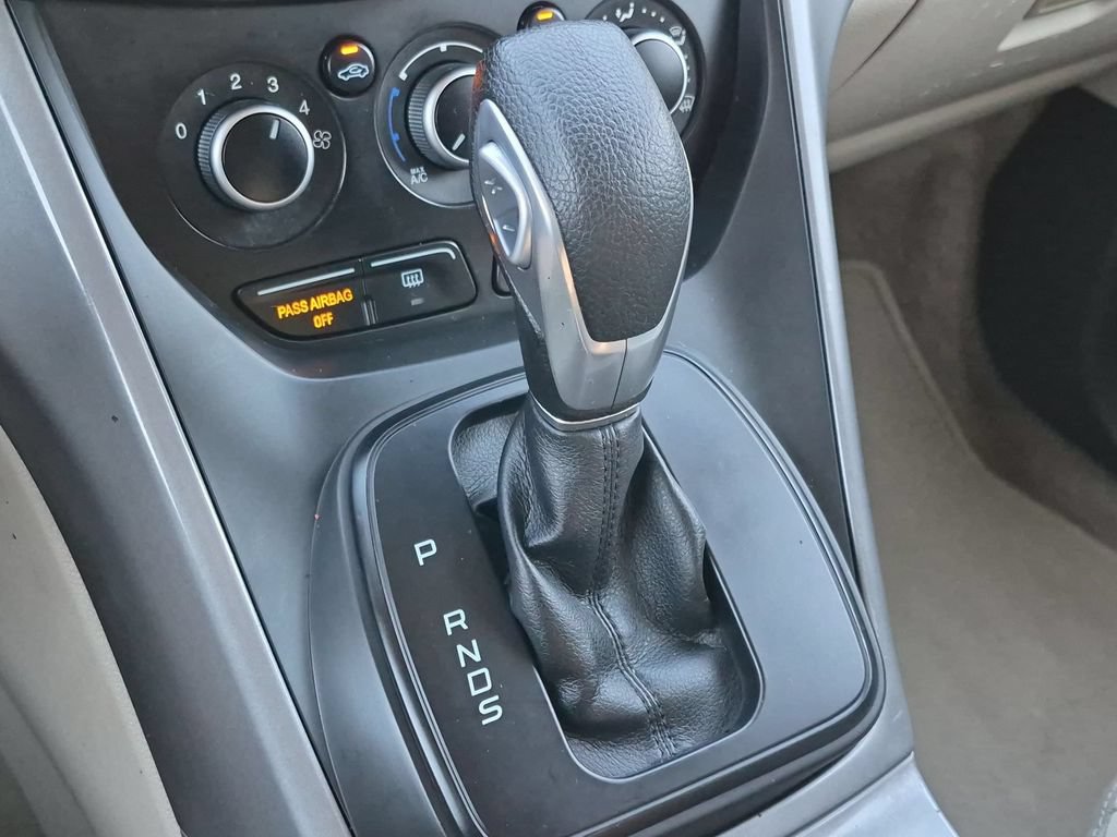 Used 2015 Ford Escape SE FWD image 13