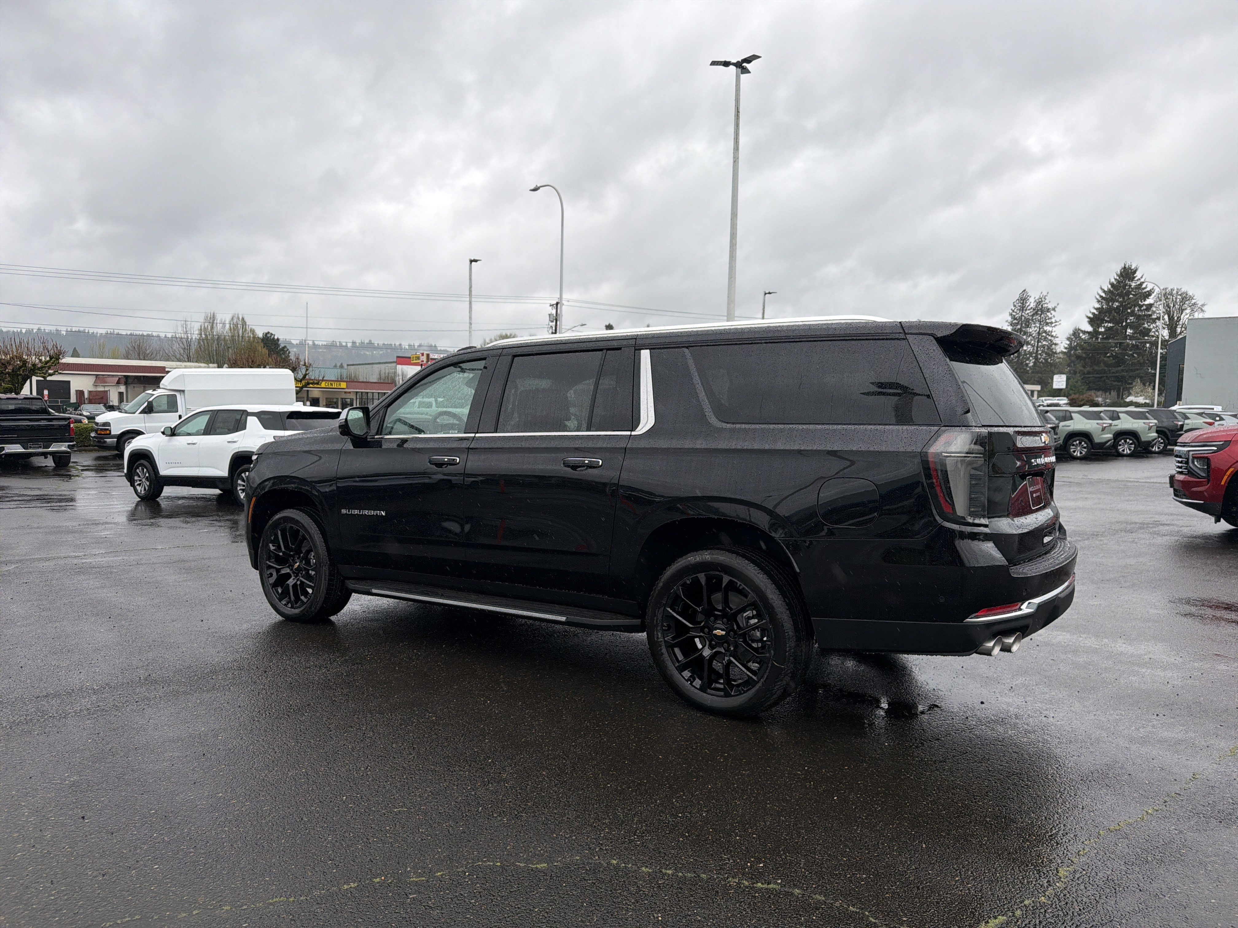 New 2026 Chevrolet Suburban Premier image 3