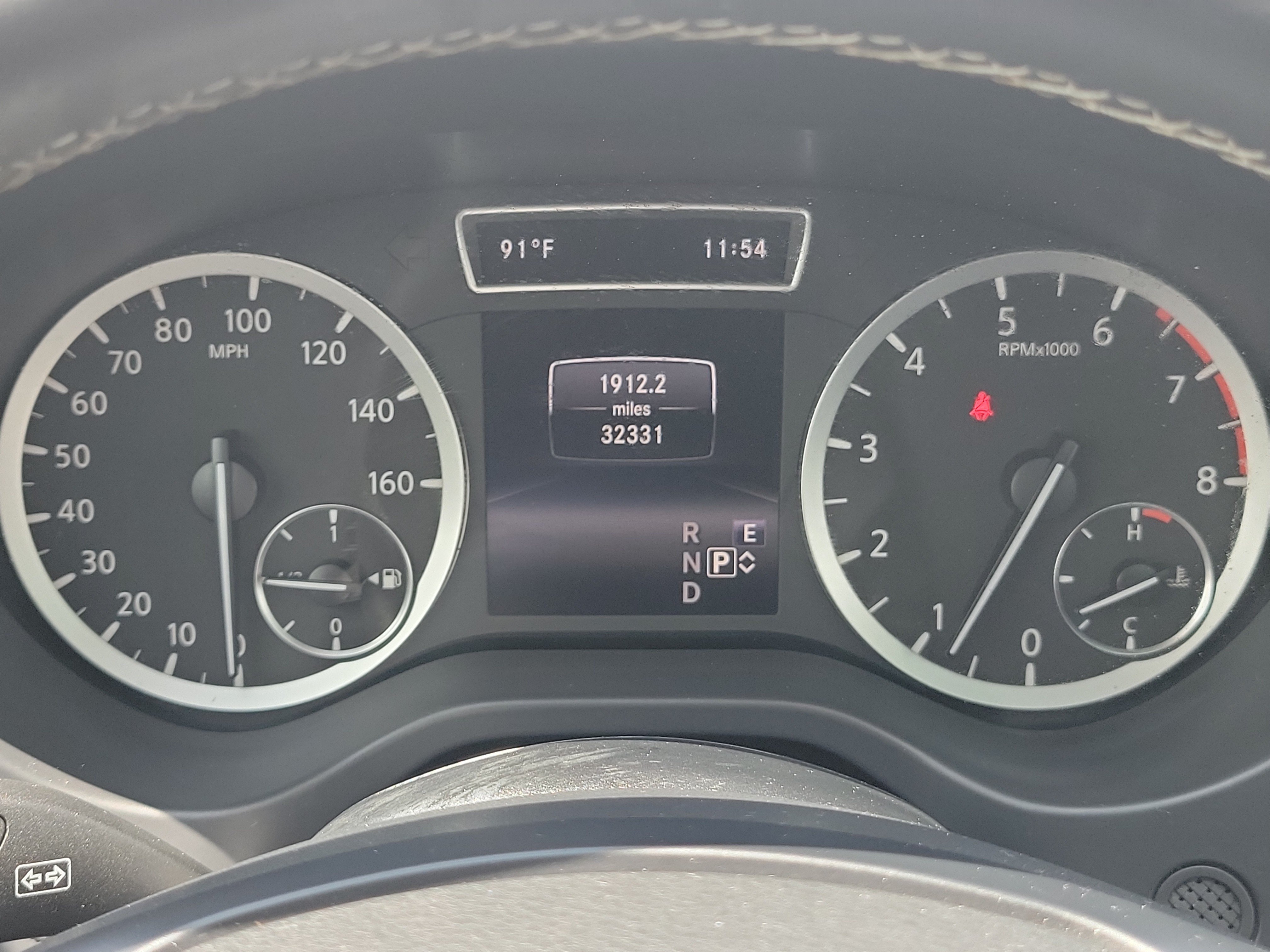 Used 2019 INFINITI QX30 w/ Cargo Package FWD image 29