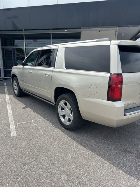 Used 2017 Chevrolet Suburban Premier AWD/4WD image 5