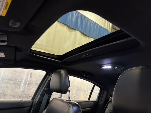 Used 2012 Chrysler 200 Limited FWD image 3
