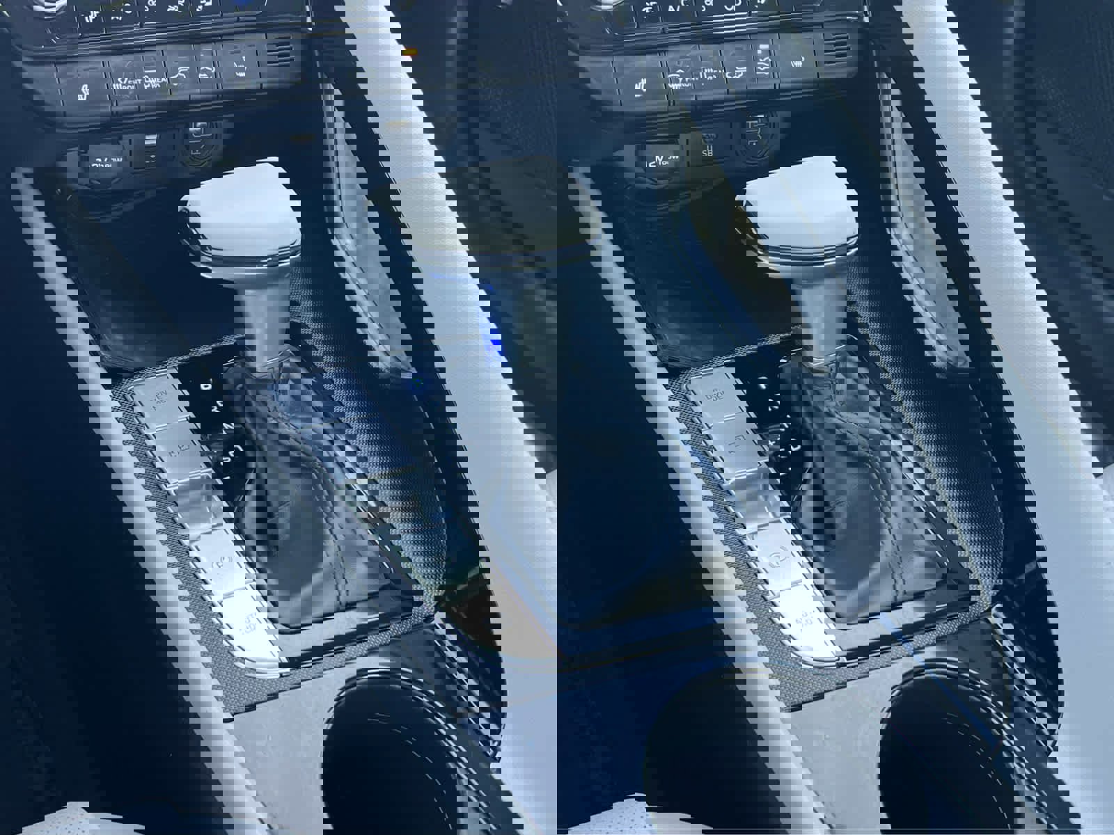 Certified 2023 Hyundai Elantra Limited w/ Cargo Package image 38