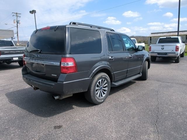 Used 2016 Ford Expedition XLT image 9