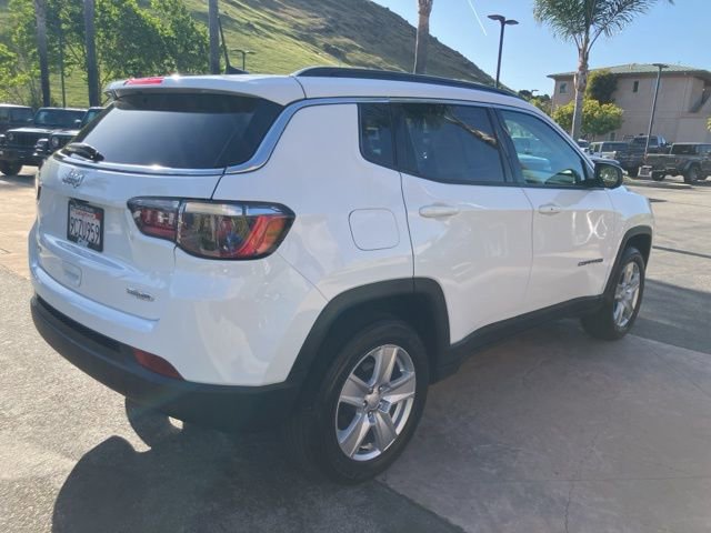 Used 2022 Jeep Compass Latitude w/ Convenience Group AWD/4WD image 5