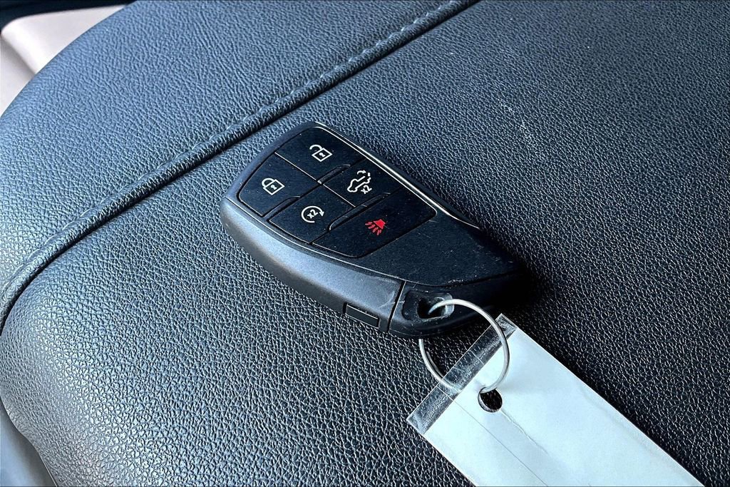 Used 2025 GMC Sierra 1500 Elevation w/ Elevation Premium Package image 13