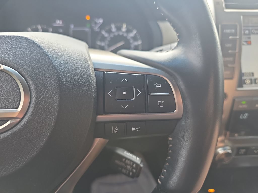 Used 2021 Lexus GX 460 Luxury w/ Accessory Package AWD/4WD image 22