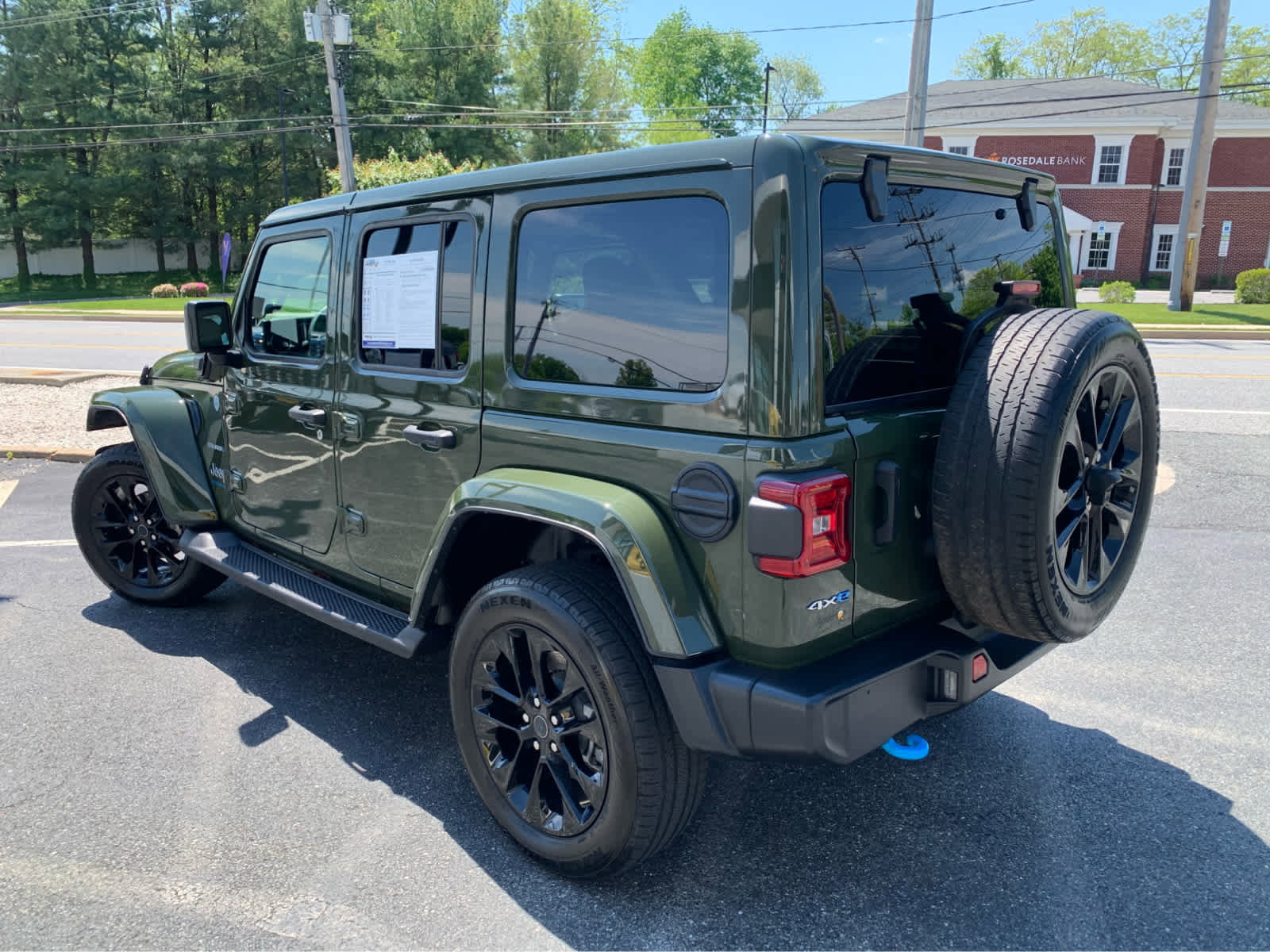 Used 2024 Jeep Wrangler Unlimited Sahara AWD/4WD image 4