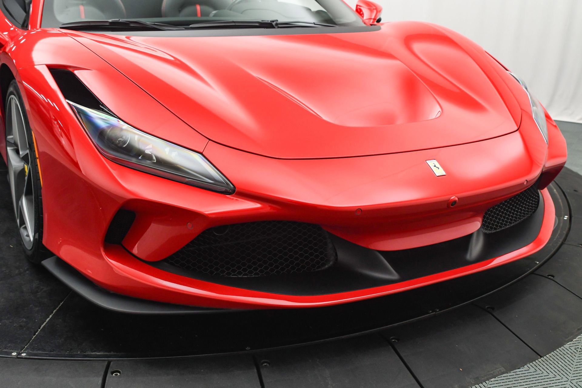 Used 2021 Ferrari F8 Tributo image 25