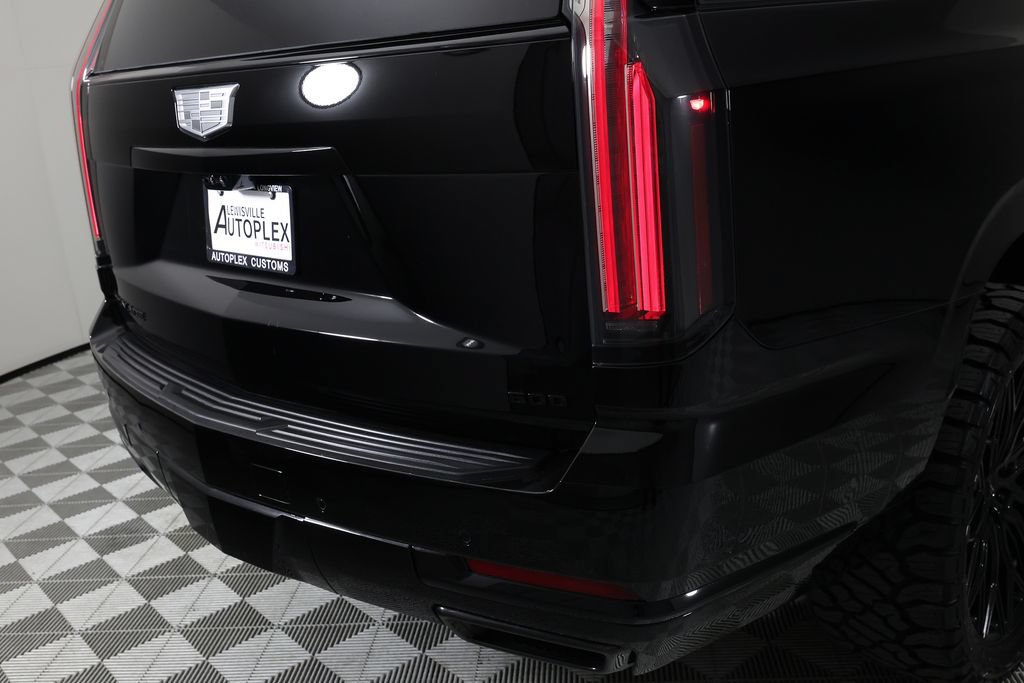 Used 2026 Cadillac Escalade Platinum Sport w/ LPO, ONYX Package AWD/4WD image 55