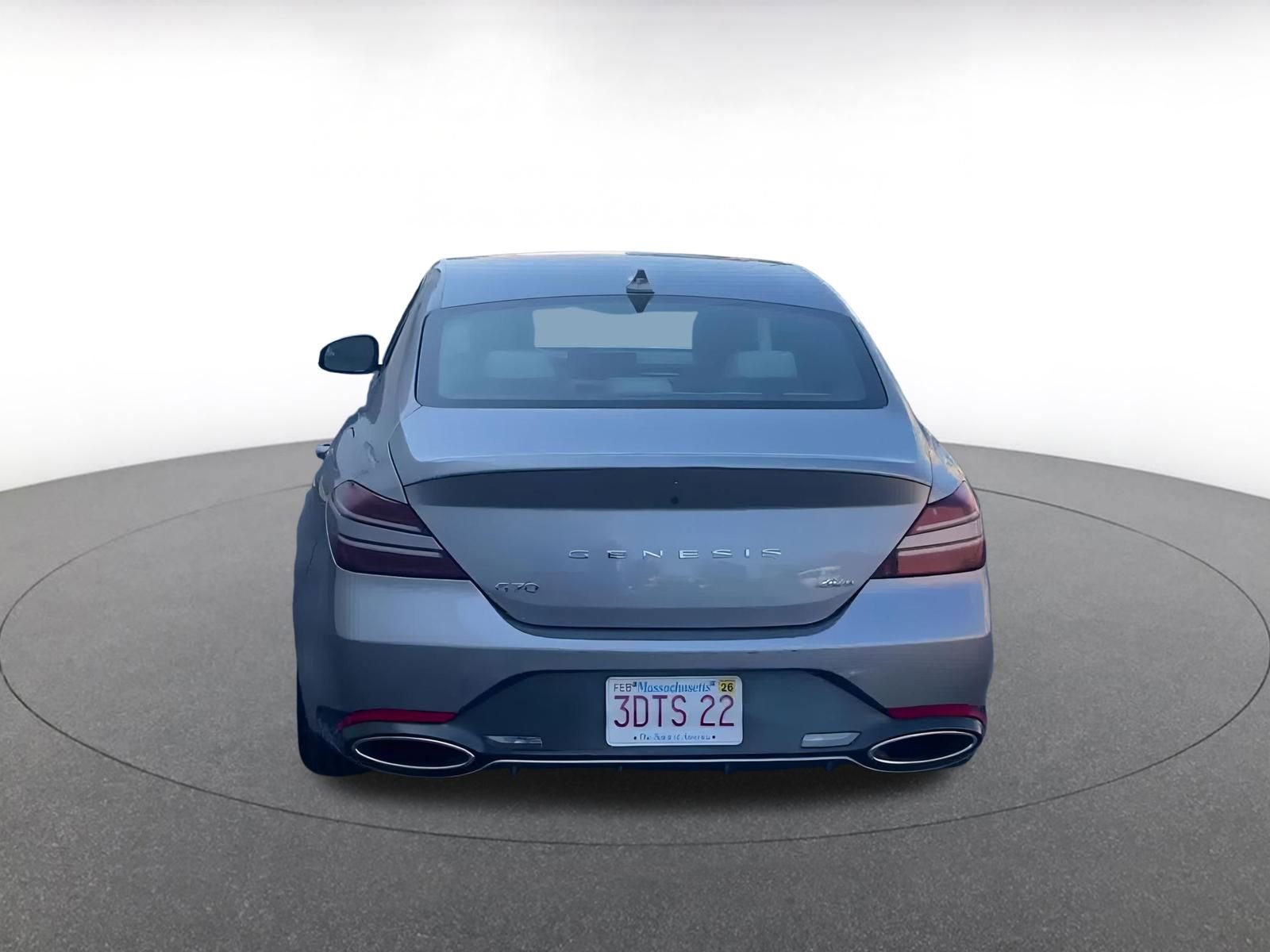 Used 2024 Genesis G70 2.5T image 12