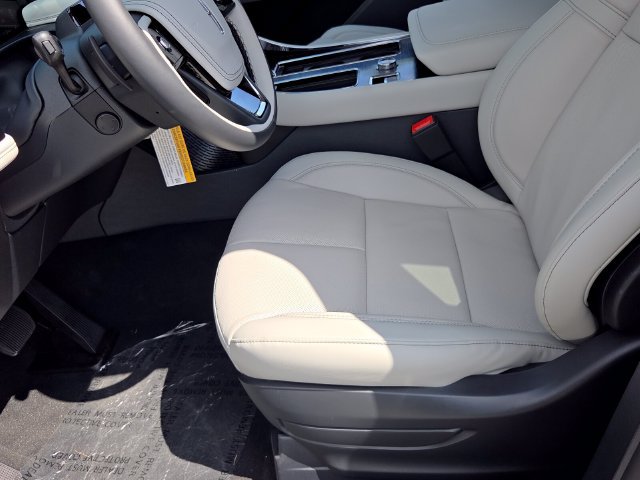 New 2026 Lincoln Aviator Reserve RWD image 13