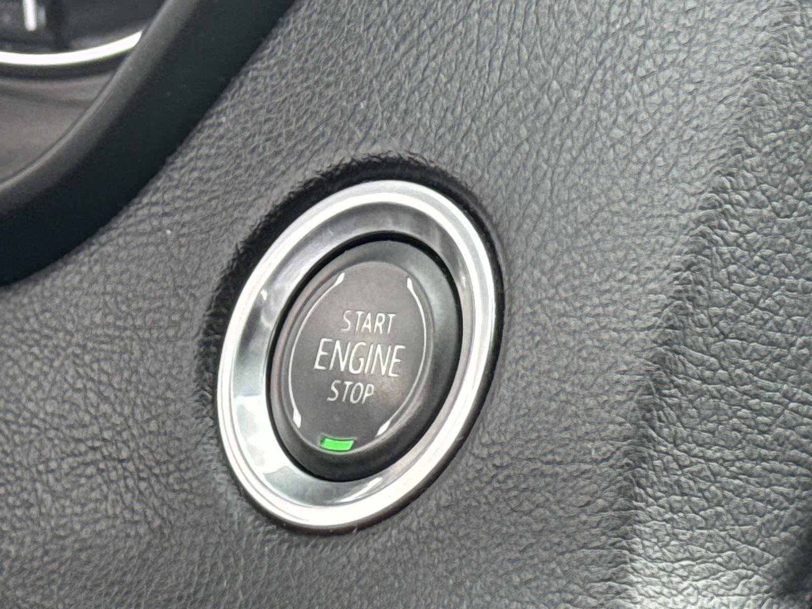 Used 2021 Cadillac XT4 Premium Luxury w/ Cold Weather Package image 17