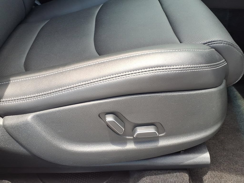 Used 2026 Genesis GV70 2.5T AWD/4WD image 14