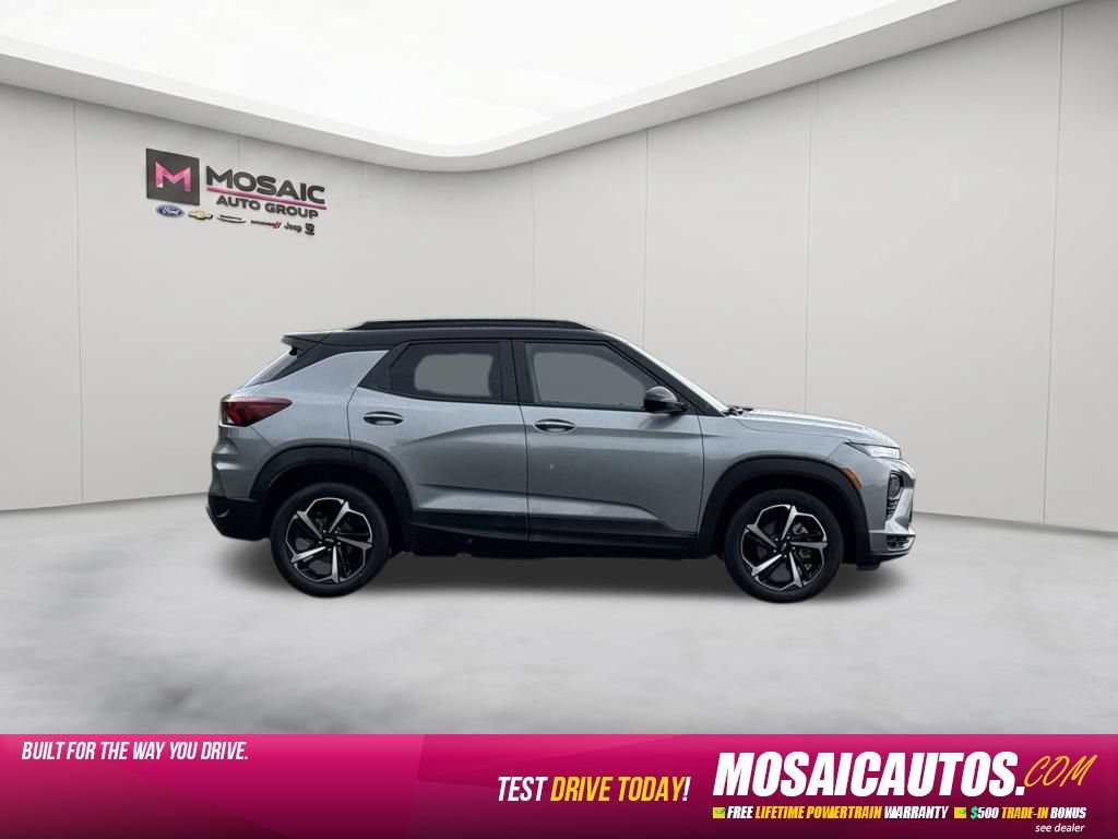 Used 2023 Chevrolet TrailBlazer RS w/ Convenience Package FWD image 8