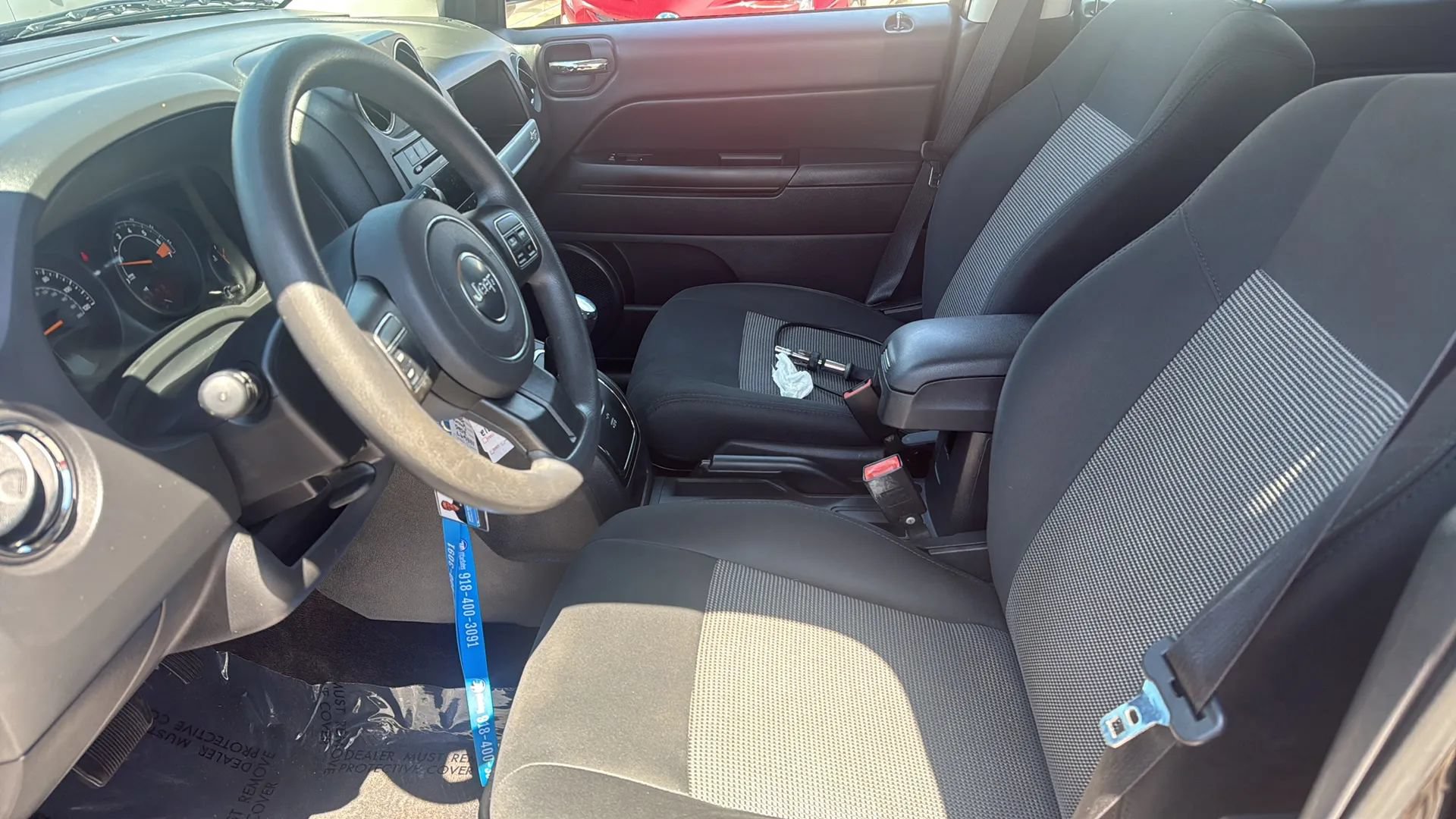 Used 2014 Jeep Compass Sport w/ Power Value Group FWD image 2