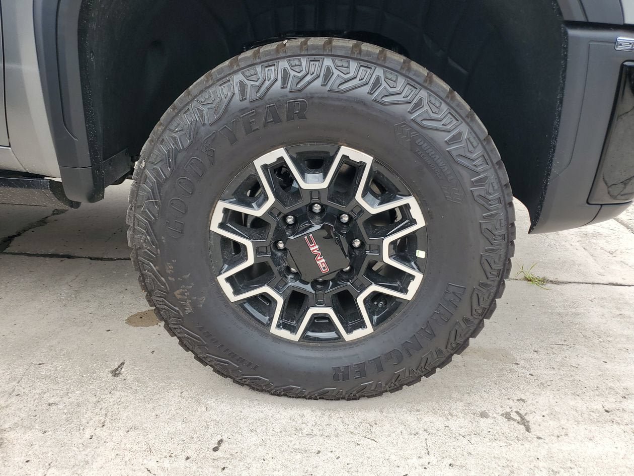 New 2026 GMC Sierra 2500 AT4X AWD/4WD image 6