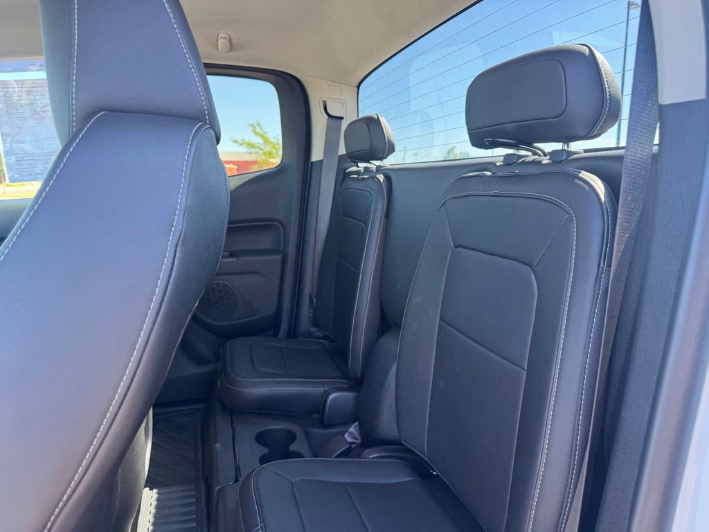 Used 2015 GMC Canyon SLT AWD/4WD image 30