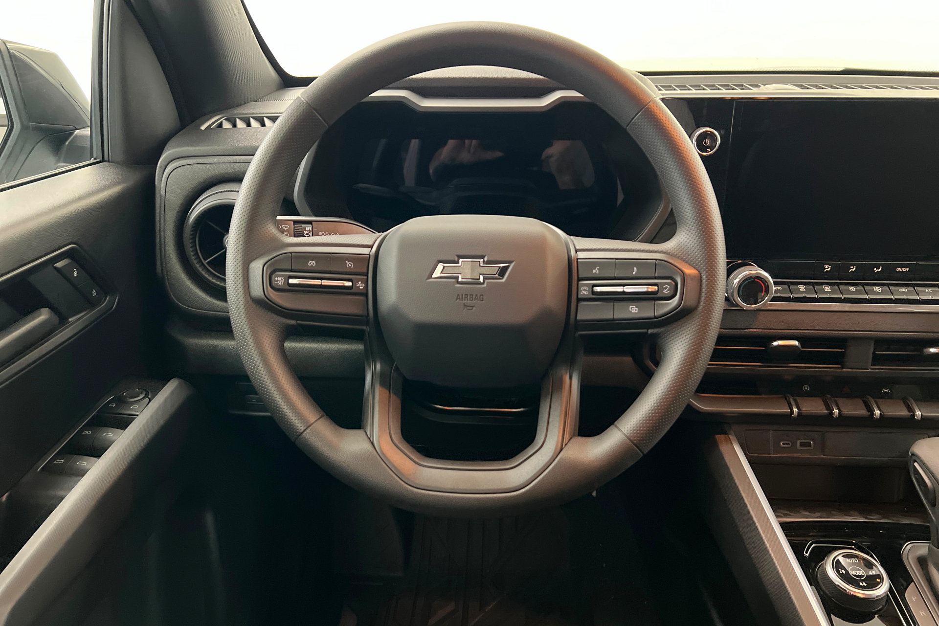 New 2026 Chevrolet Colorado Trail Boss AWD/4WD image 13