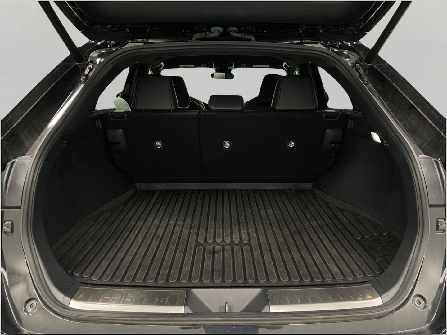 Used 2022 Toyota Venza XLE AWD/4WD image 7