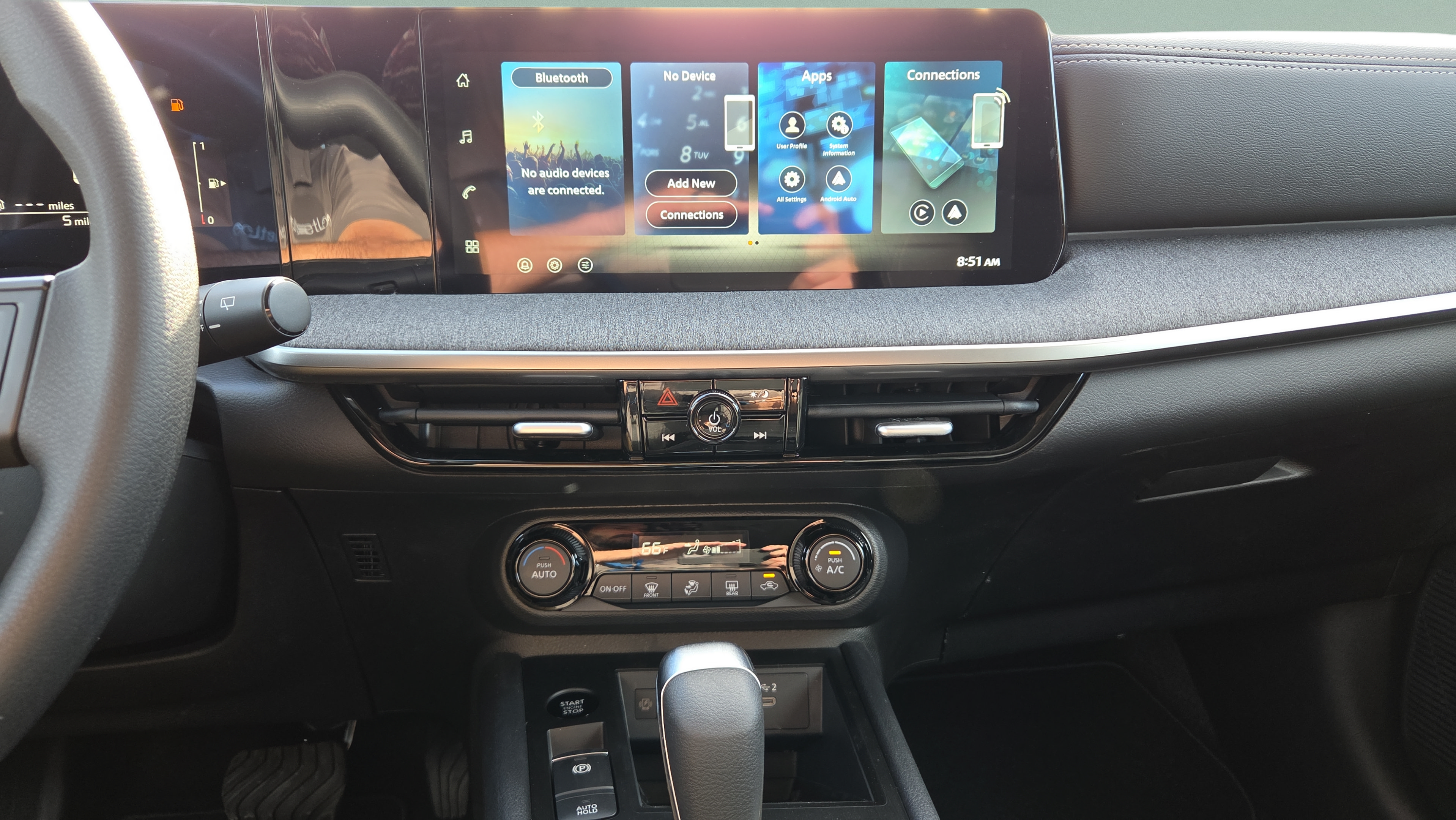 Certified 2026 Nissan Kicks SV FWD image 17