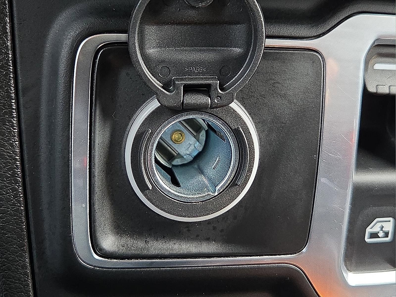 Used 2024 Jeep Wrangler Sport S image 18