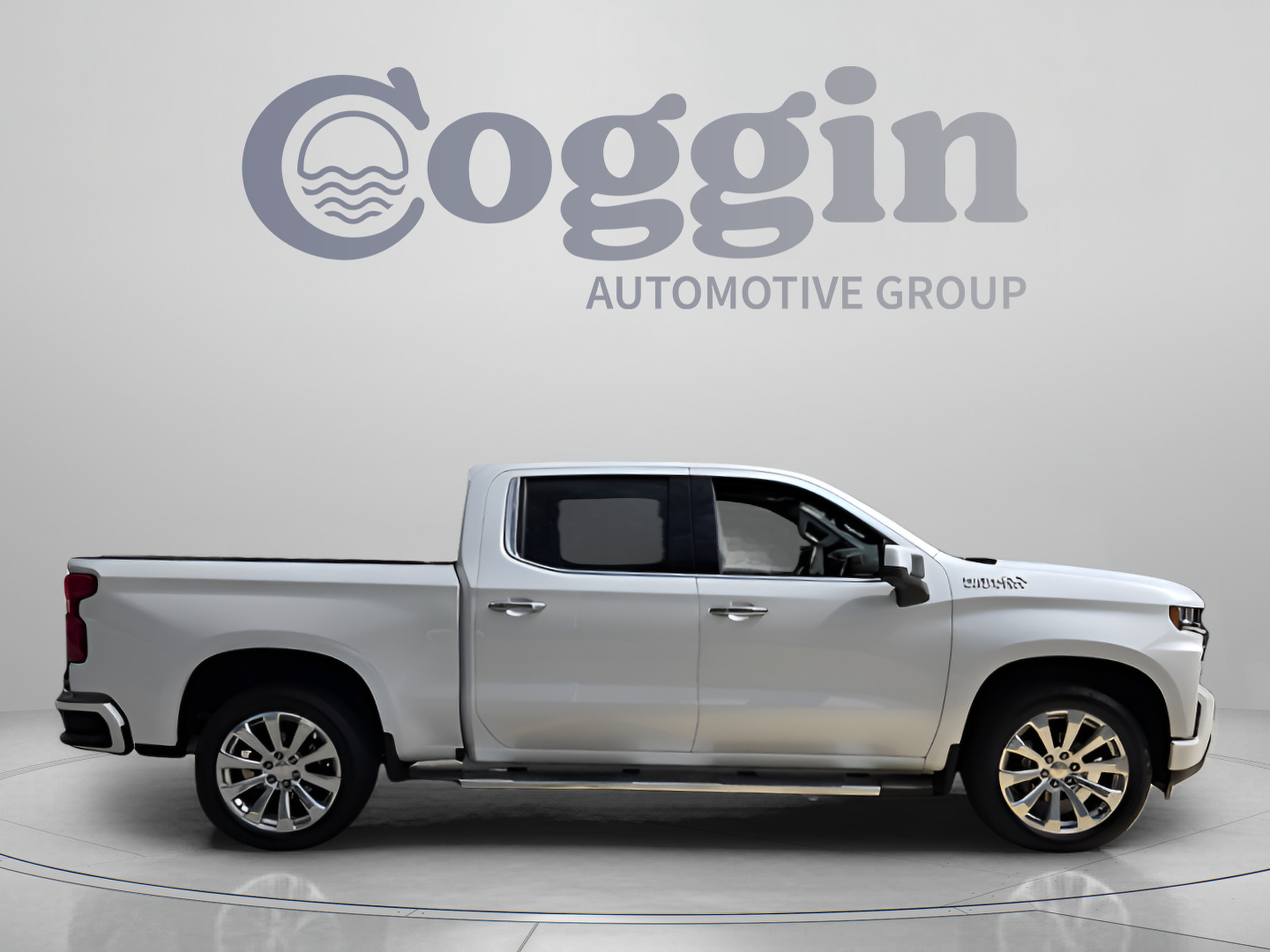Certified 2021 Chevrolet Silverado 1500 High Country w/ Technology Package AWD/4WD image 6
