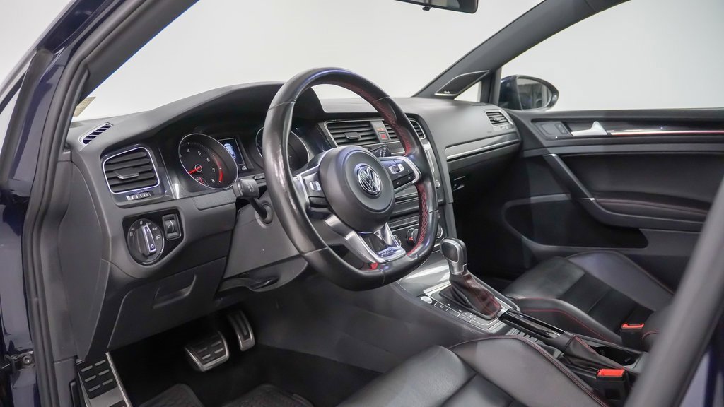 Used 2016 Volkswagen GTI SE image 4