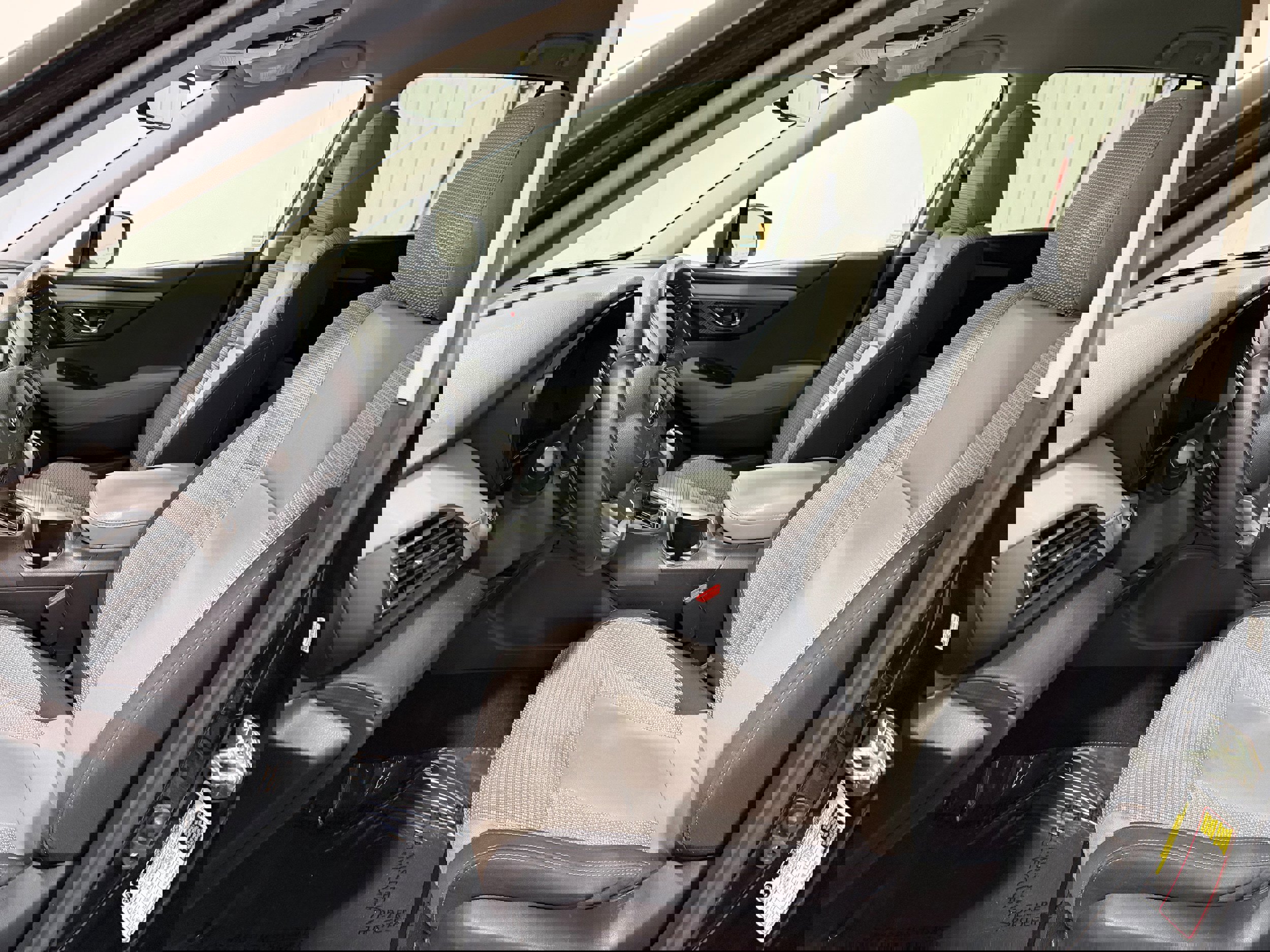 Used 2020 Subaru Outback Premium image 4