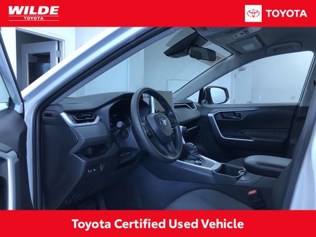 Certified 2025 Toyota RAV4 LE AWD/4WD image 2
