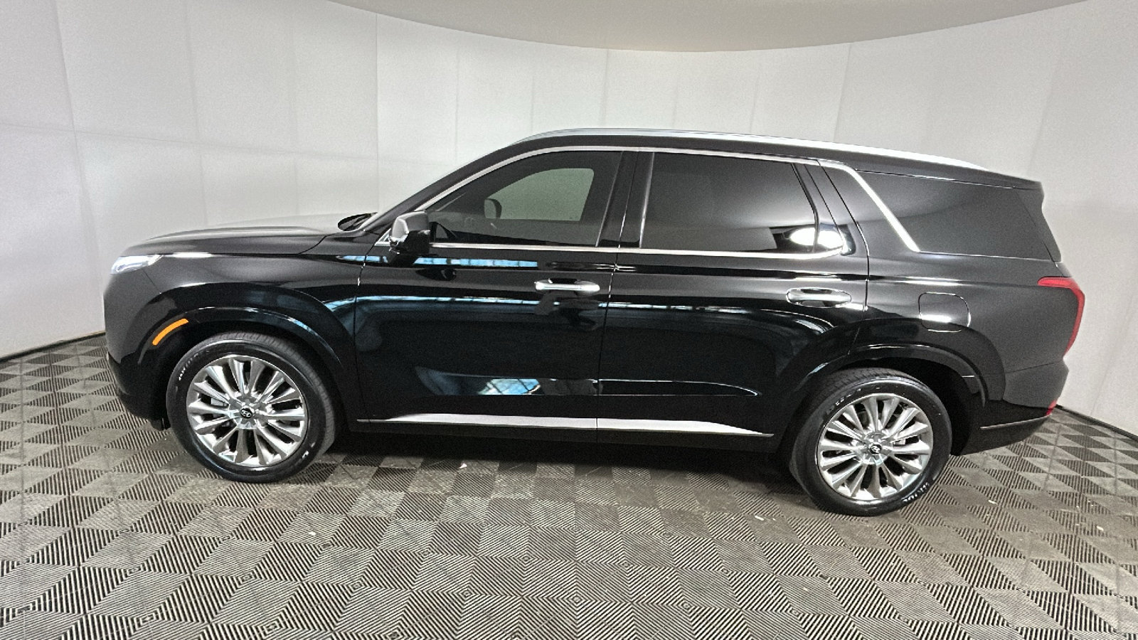 Used 2020 Hyundai Palisade Limited FWD image 7