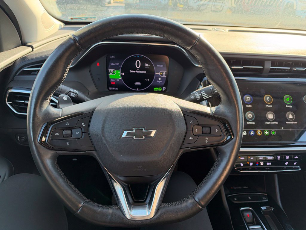 Used 2023 Chevrolet Bolt EUV LT w/ Comfort Package FWD image 16