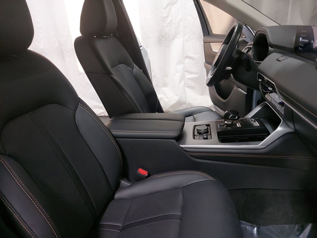 Used 2024 MAZDA CX-90 Plug-In Hybrid w/ Premium Pkg image 10