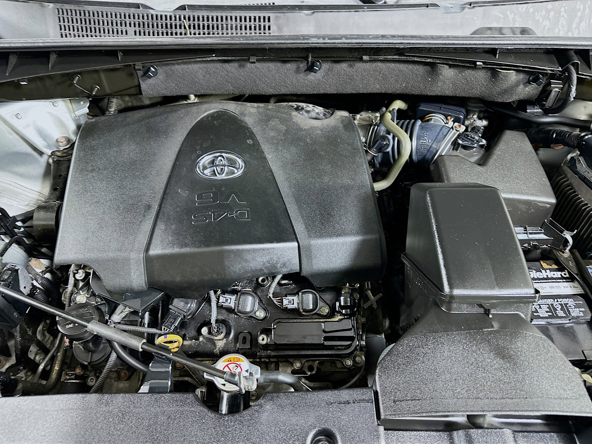 Used 2019 Toyota Highlander Plus AWD/4WD image 34