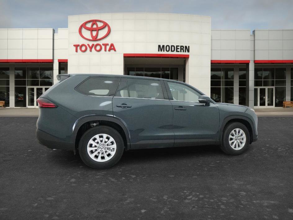 Certified 2026 Toyota Grand Highlander XLE FWD image 33