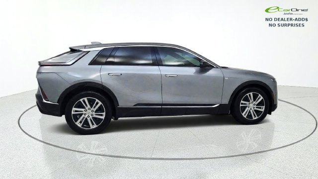 Used 2024 Cadillac Lyriq Tech w/ Driver Assist Package AWD/4WD image 9