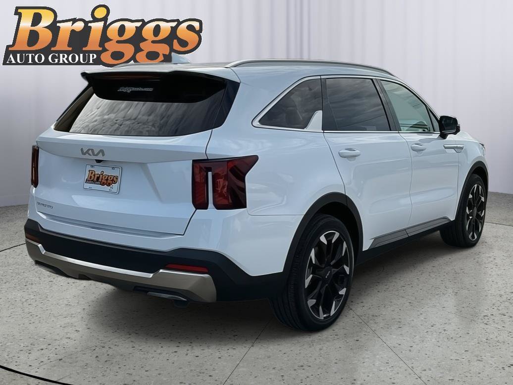 Used 2025 Kia Sorento SX FWD image 5
