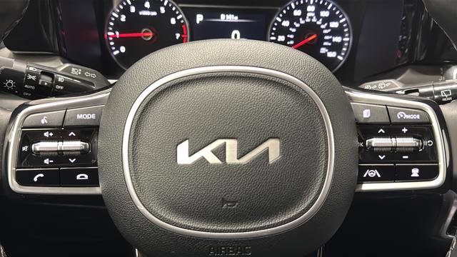Used 2022 Kia Sorento SX image 16