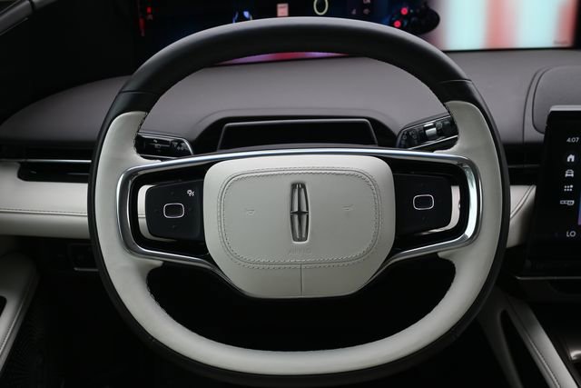 Used 2024 Lincoln Nautilus Black Label image 14