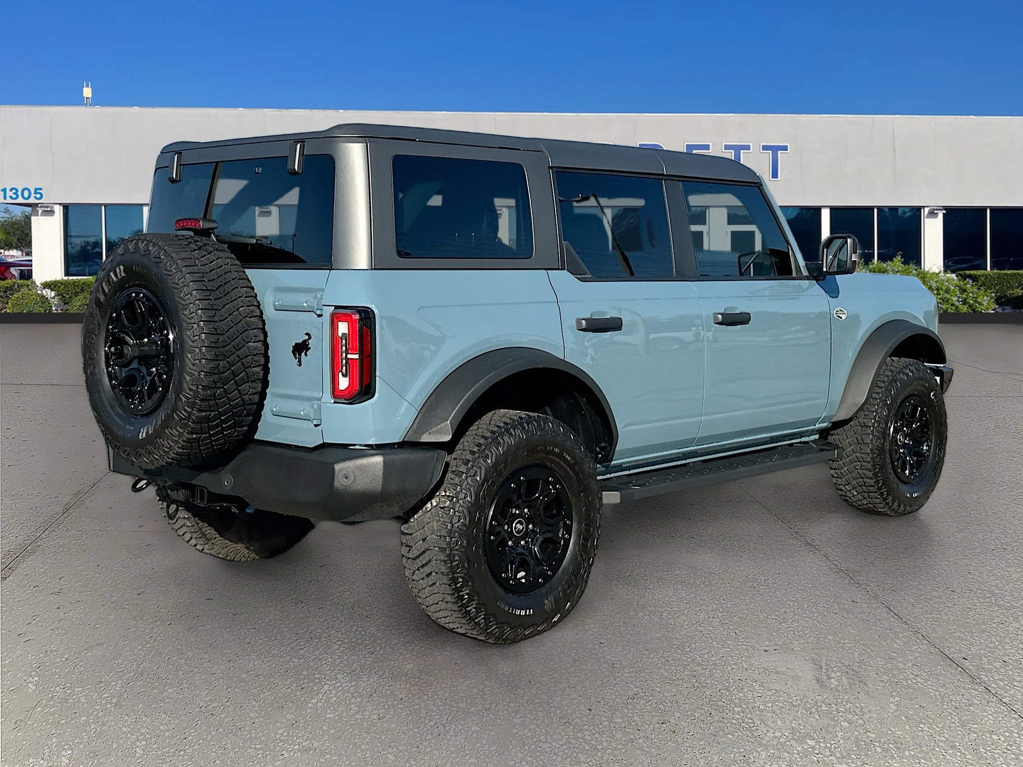 Used 2022 Ford Bronco Wildtrak image 7