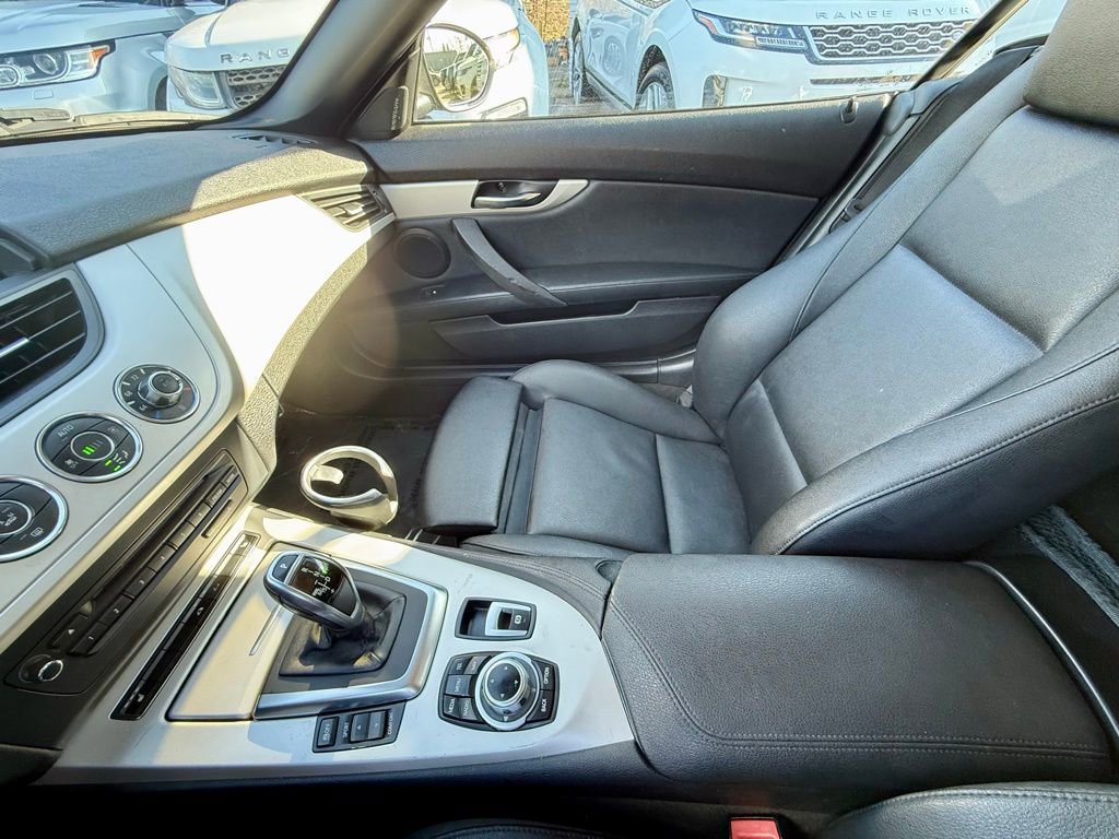 Used 2015 BMW Z4 sDrive28i image 17