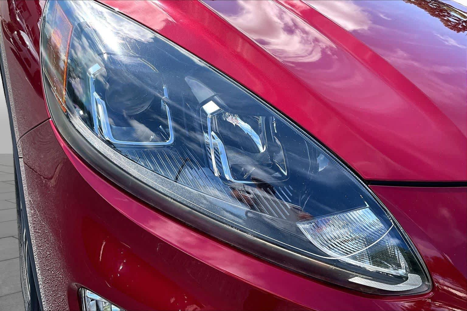 Used 2020 Ford Escape SEL FWD image 28