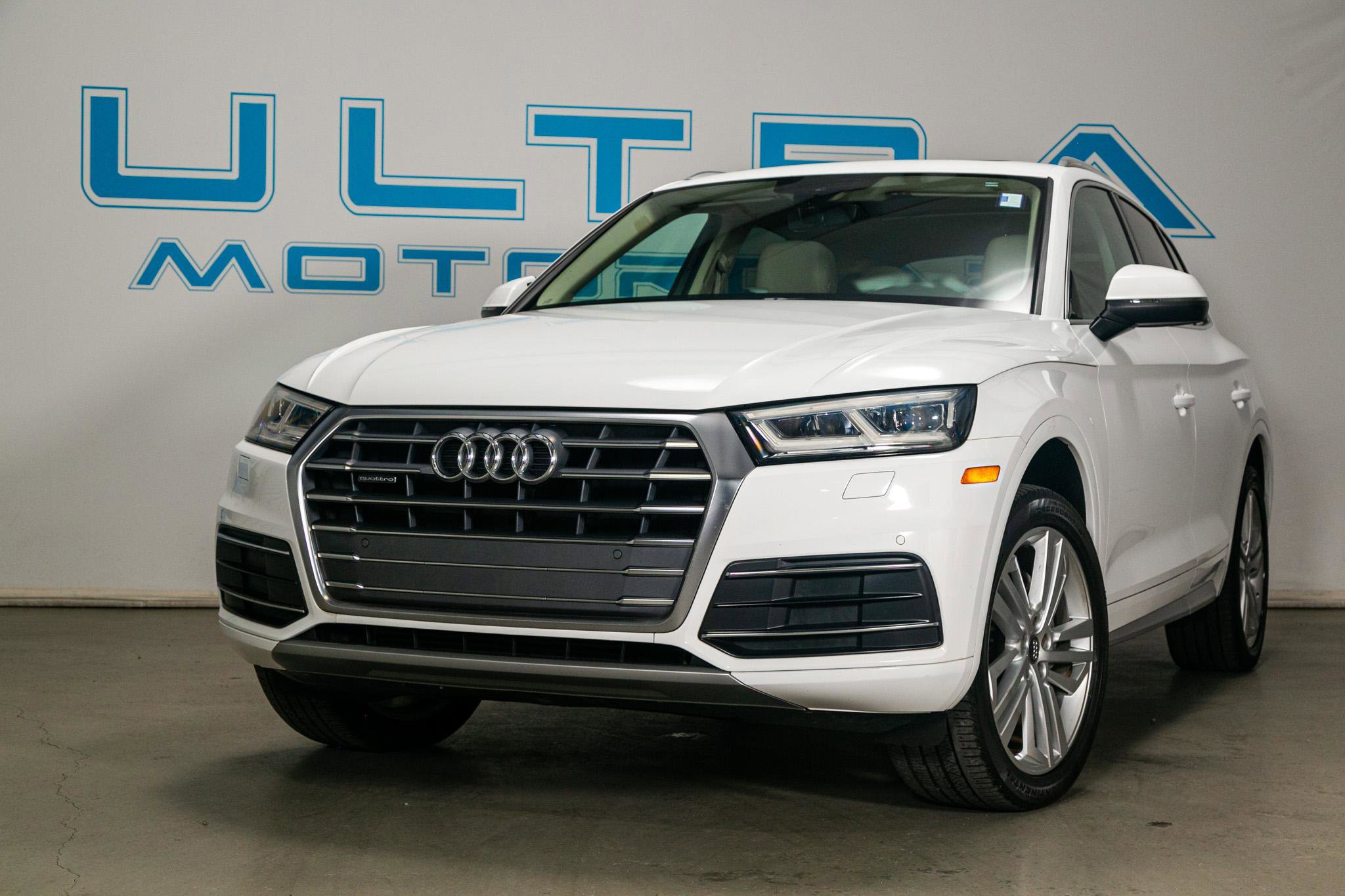 Used 2018 Audi Q5 2.0T Premium Plus w/ Premium Plus Package image 3