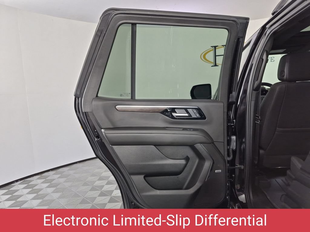 Certified 2025 Chevrolet Tahoe Z71 w/ Z71 Off-Road Package AWD/4WD image 32
