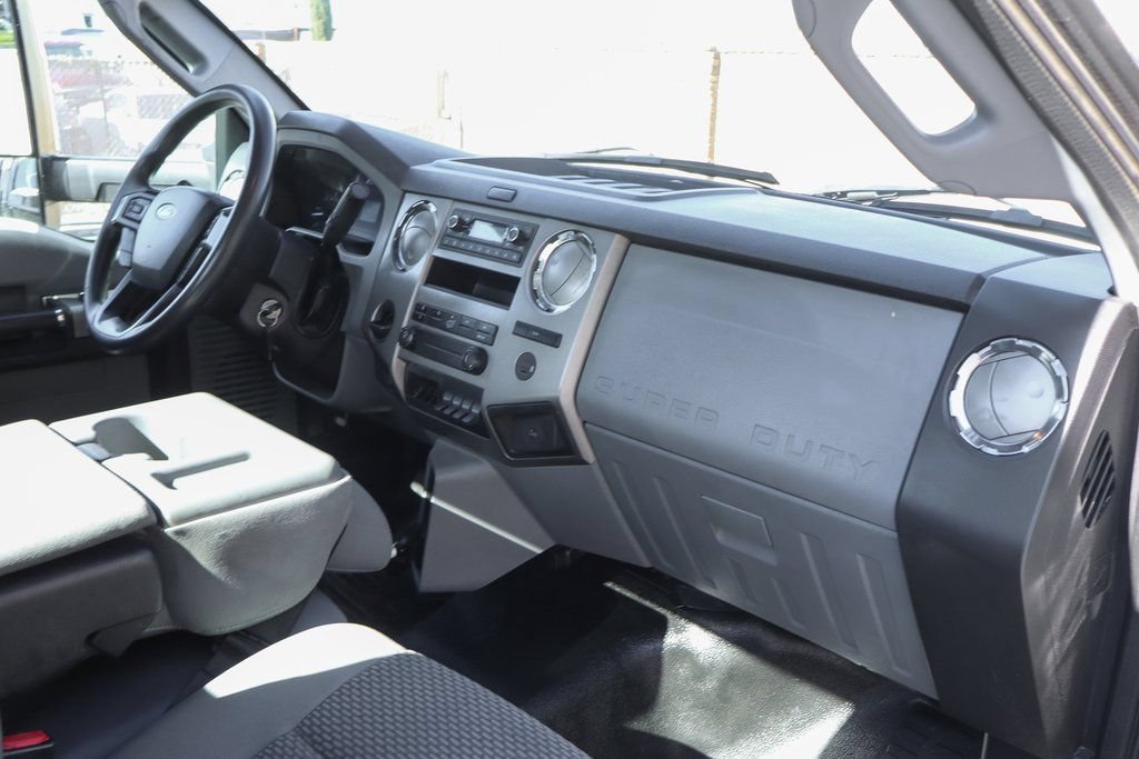 Used 2023 Ford F650 2WD Regular Cab Super Duty image 38