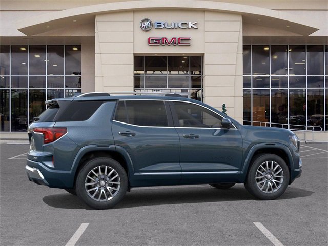 New 2026 GMC Terrain Denali w/ LPO, Black Badging Package image 5