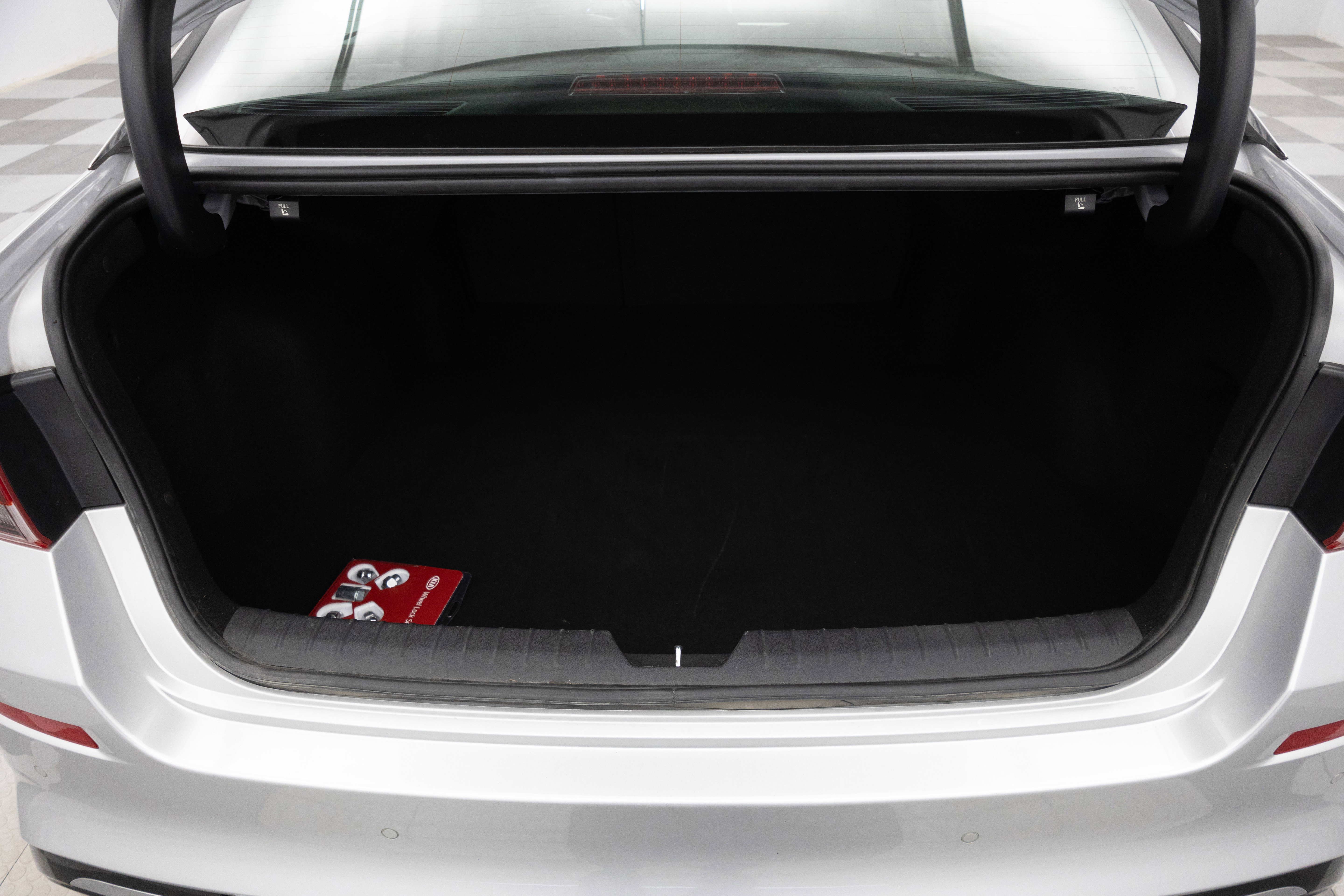 Used 2020 Kia Optima Premium image 13
