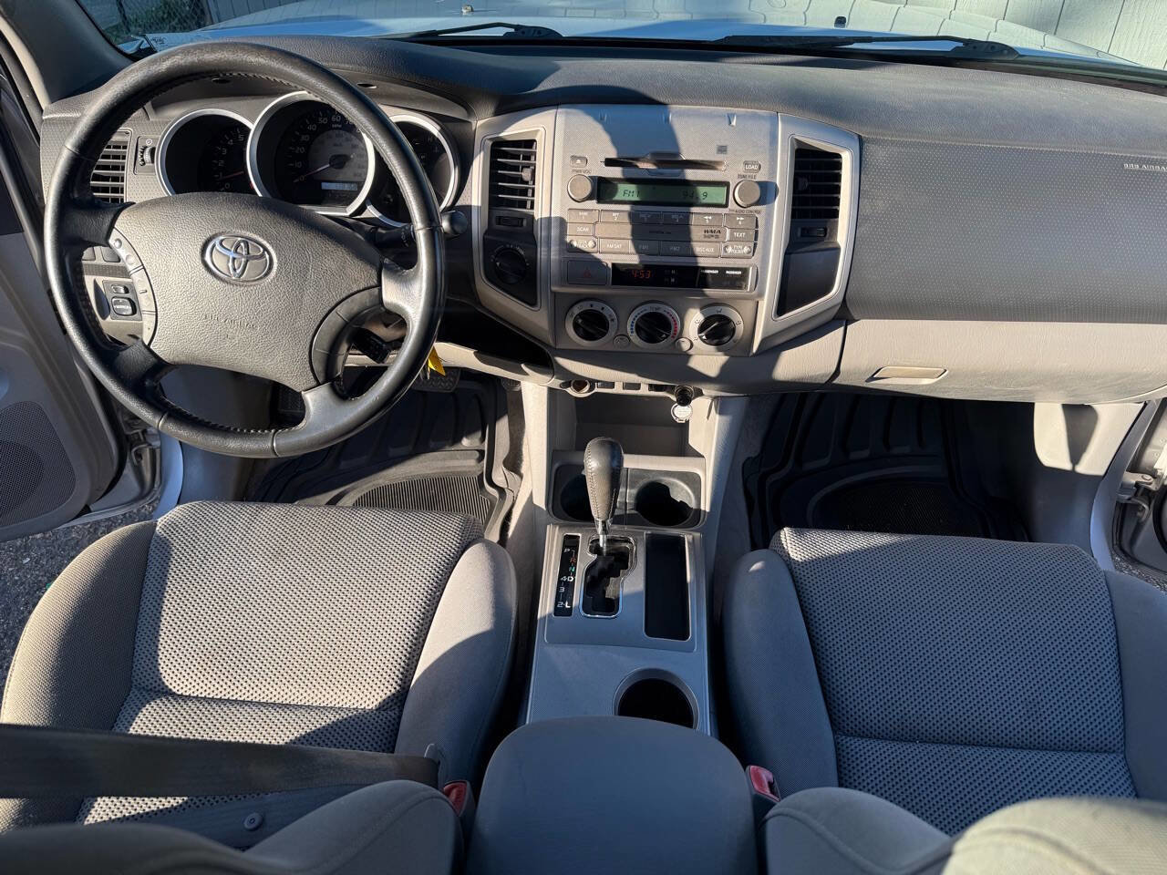 Used 2010 Toyota Tacoma 4x4 Double Cab image 9